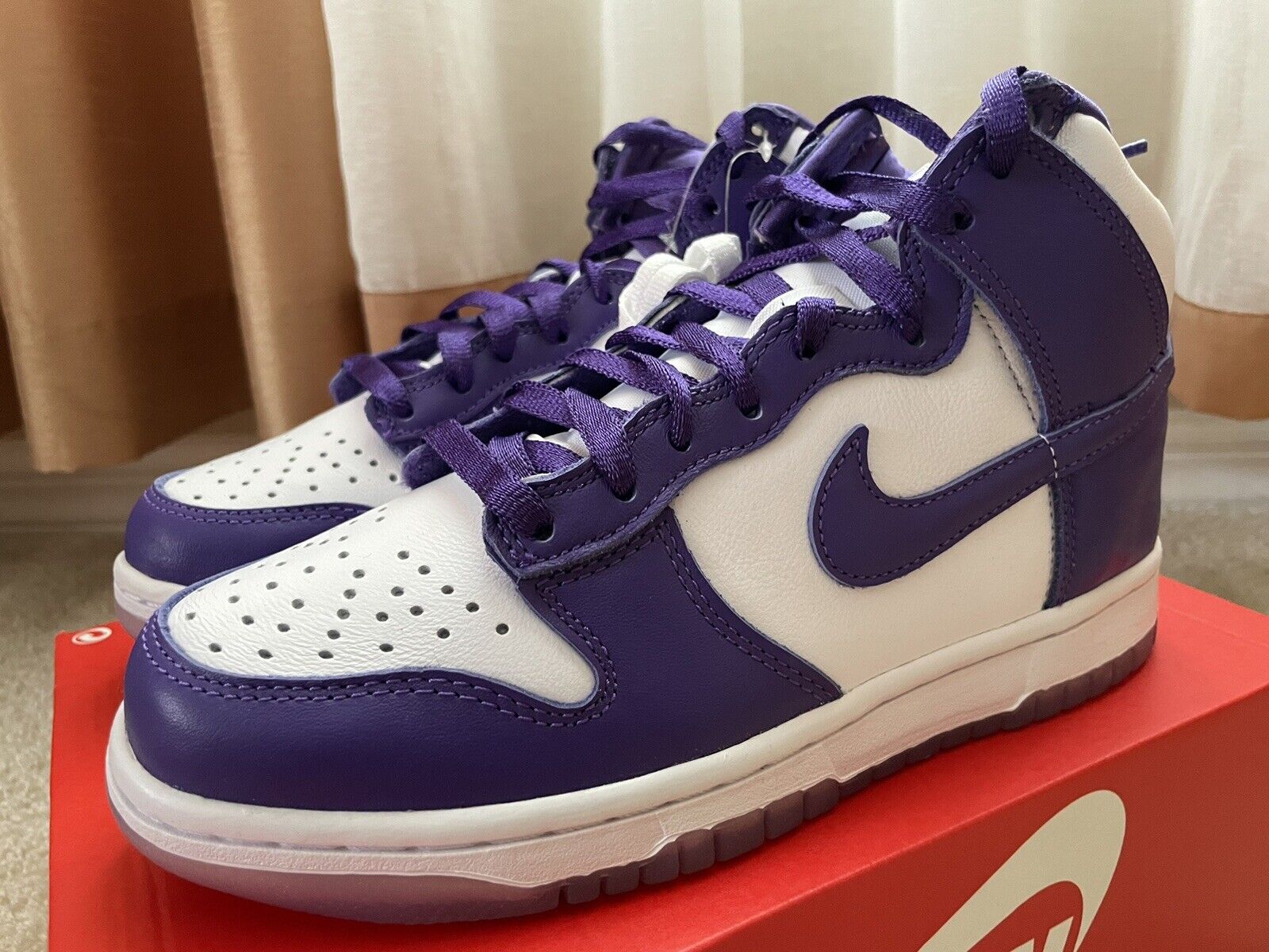Nike Dunk High White/Varsity Purple photo review